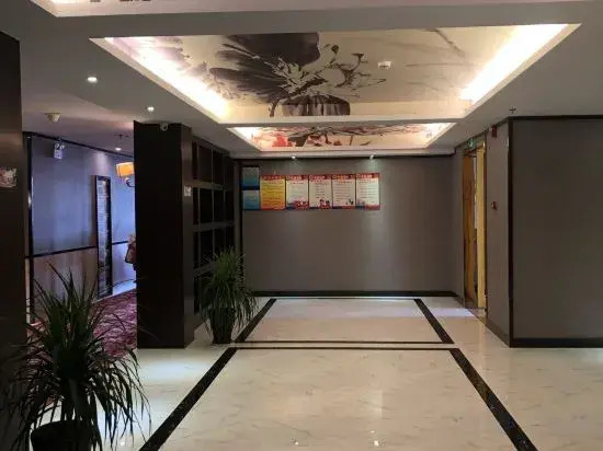 Linhai Phoenix Town Business Hotel