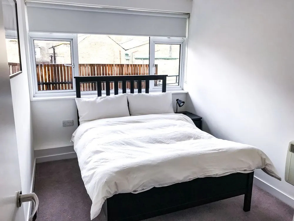 Entire 2 Bedroom Flat Next to Kings College