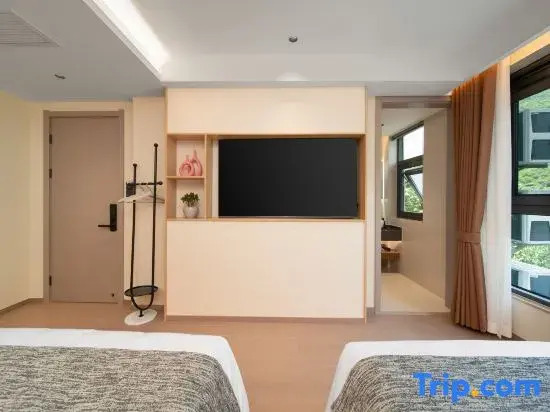 Ruinan Mountain Residence