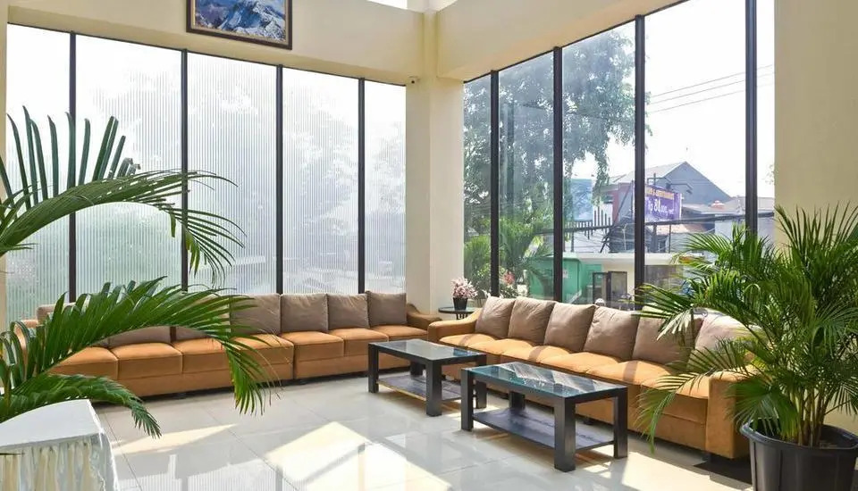 Igloo Hotel Cibitung