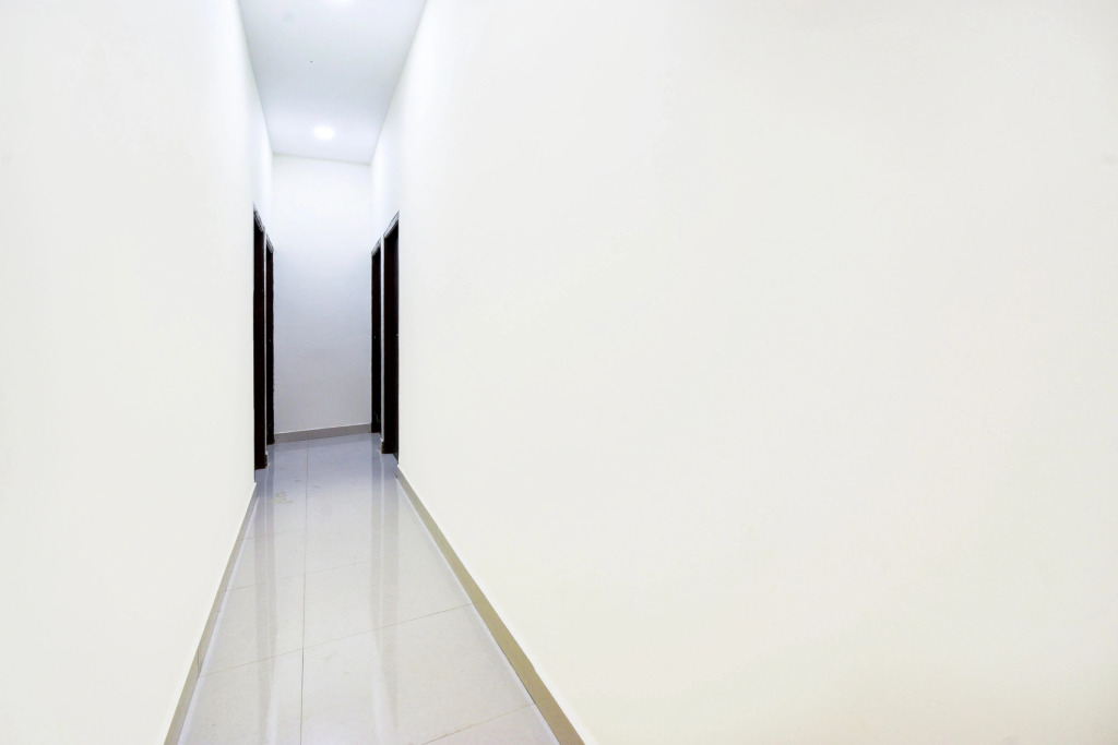 HOTEL RKS Near by Narsingi