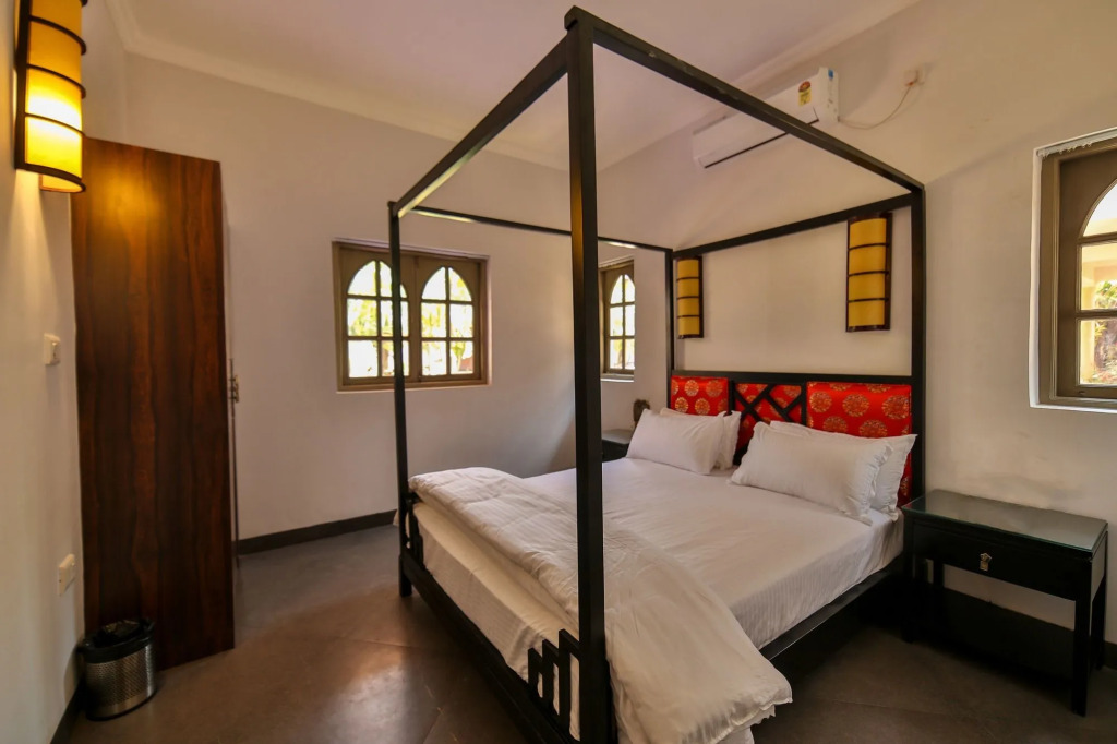 Amour Resort