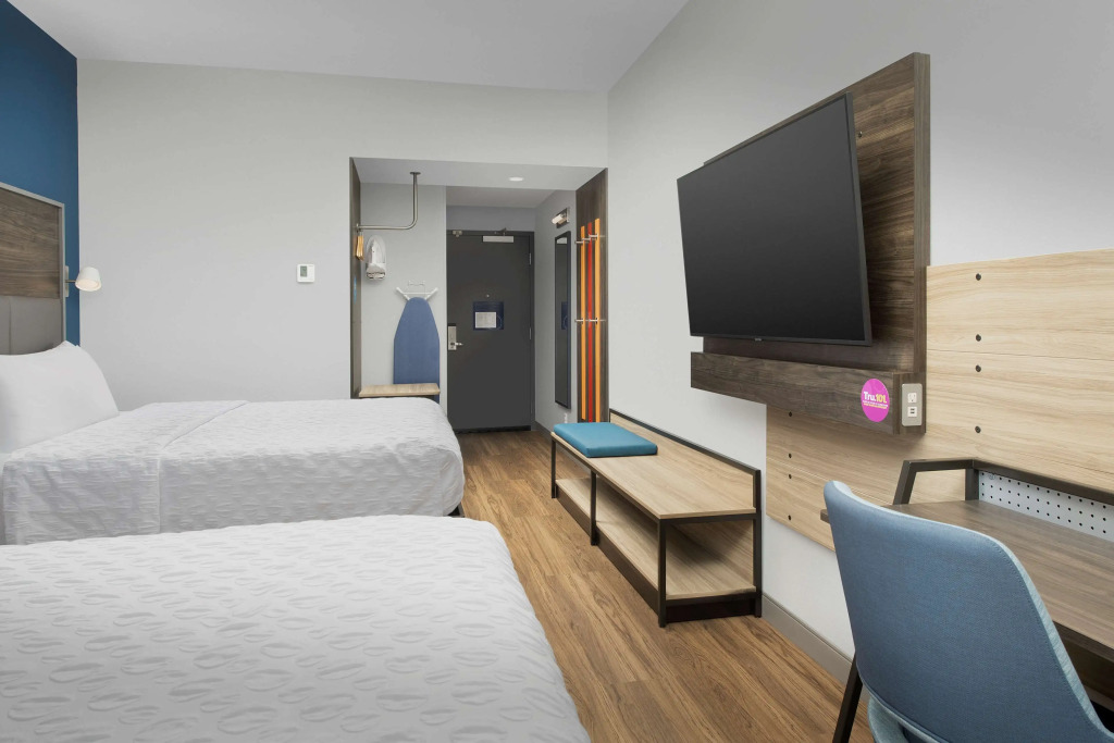 Tru By Hilton Charlotte Airport Lake Pointe