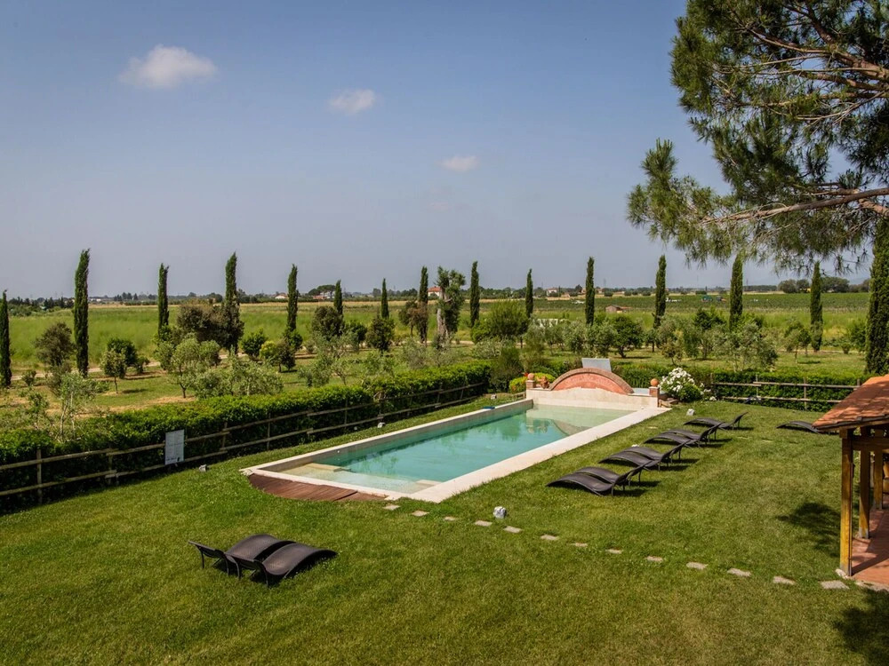 Tasteful Apartment in Roselle Terme With Fenced Garden
