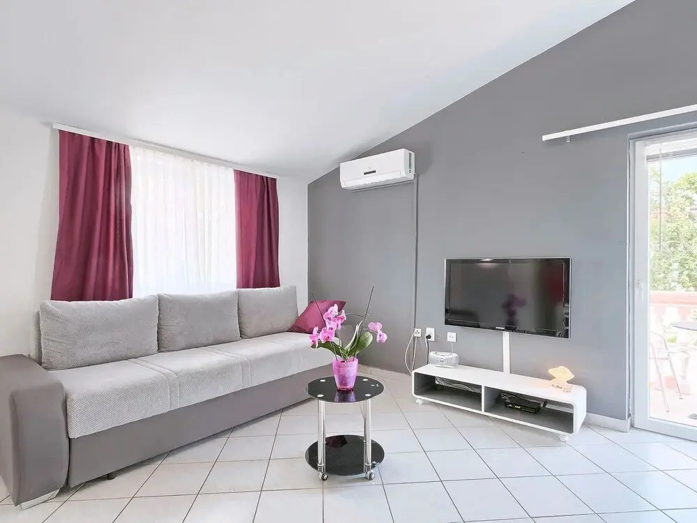 4S - One Bedroom No.2