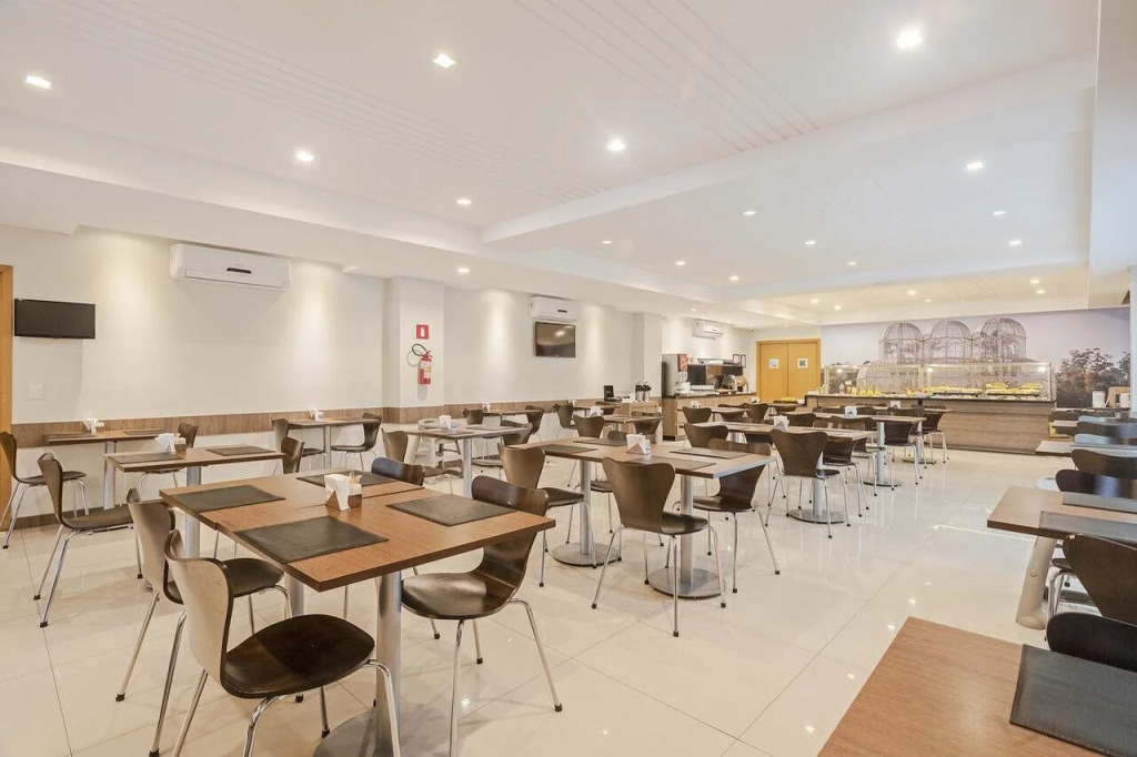 Slim Hotel Curitiba Av das Torres