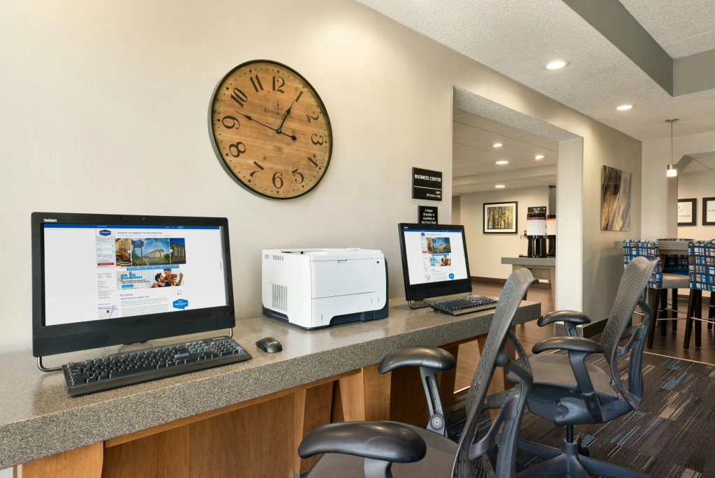Hampton Inn Appleton-Fox River Mall Area