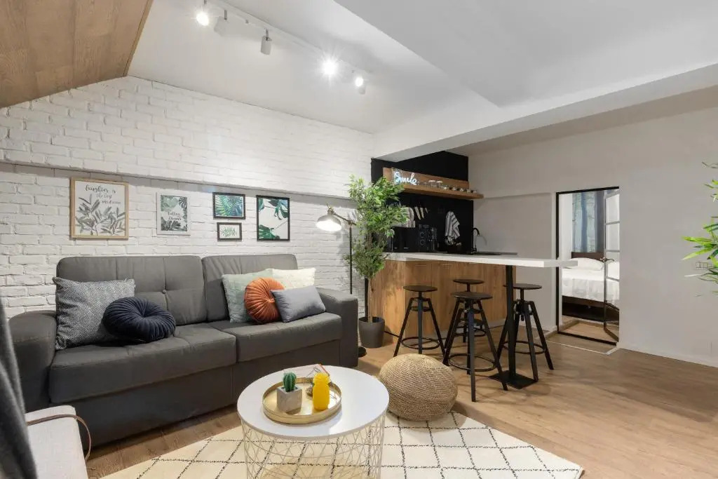 Historical Center 2 by CityLife Suites