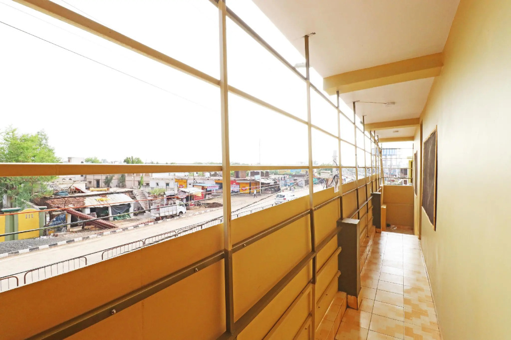 OYO 44996 Hotel Shri Shubhmangalam