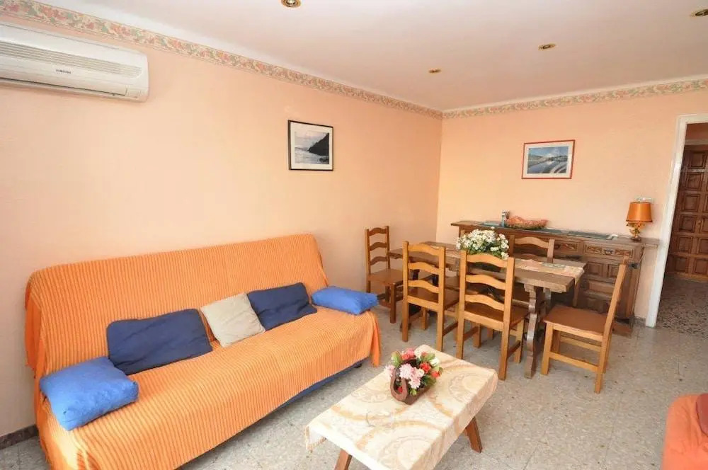 La Solana Apartments
