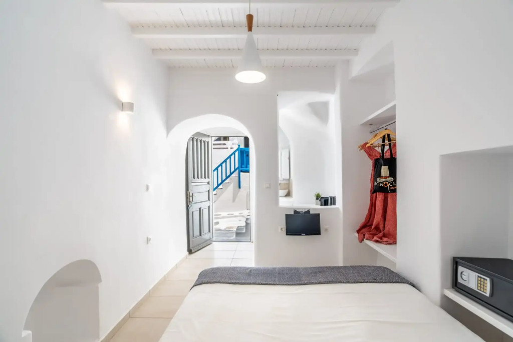 MonocleHomes