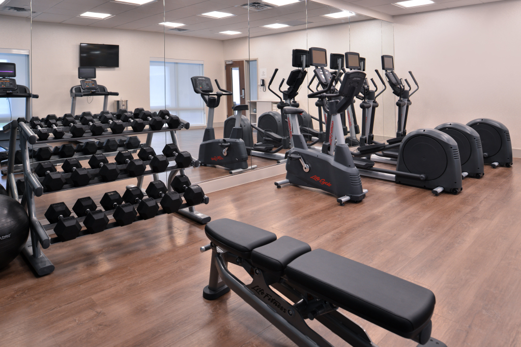 Holiday Inn Express & Suites - Marshalltown by IHG