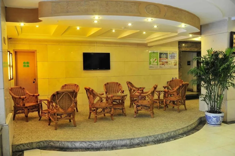 Fengcheng Hotel