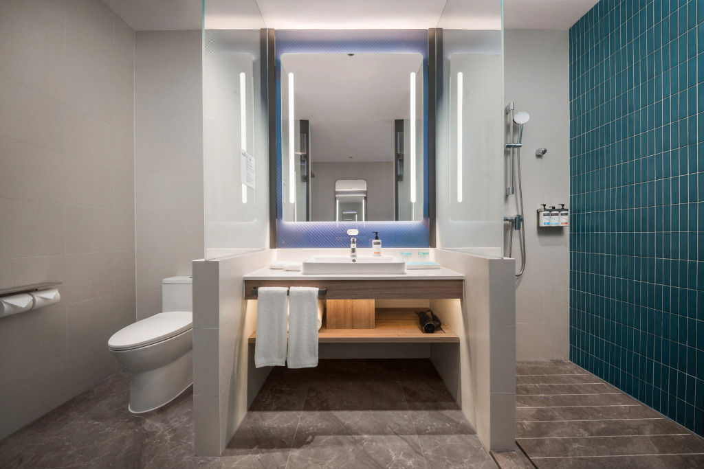 Holiday Inn Express Shenzhen Futian Center by IHG