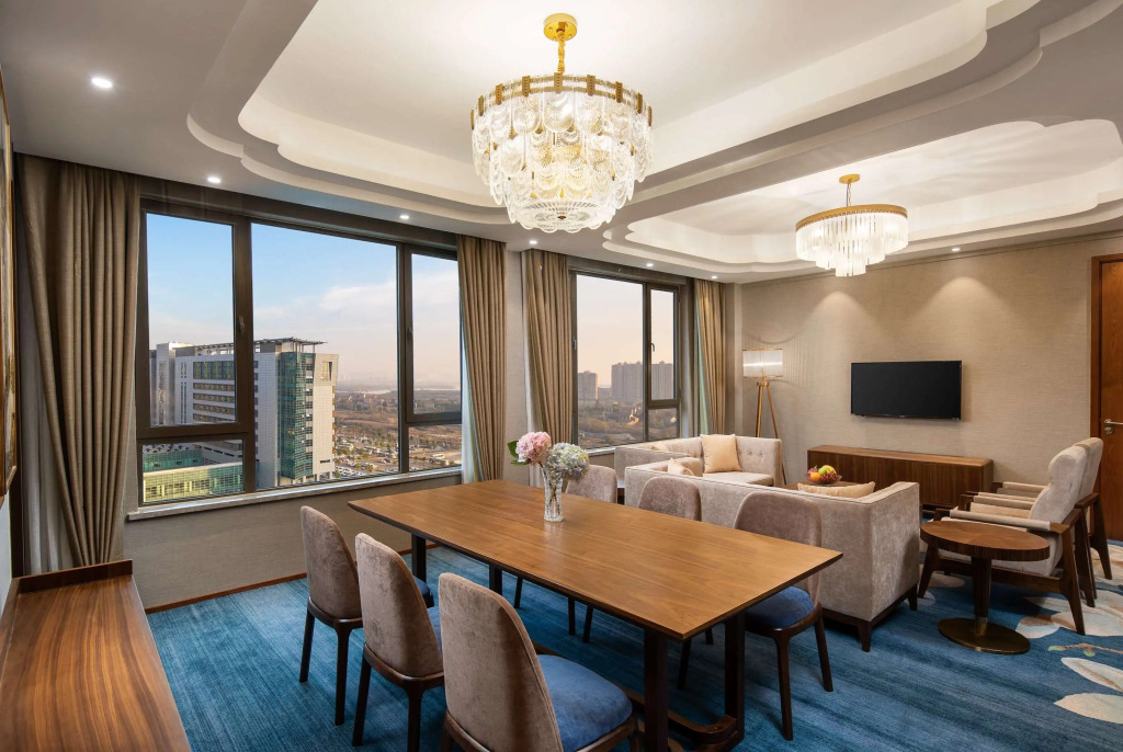 Ramada Encore by Wyndham Wuhan Caidian