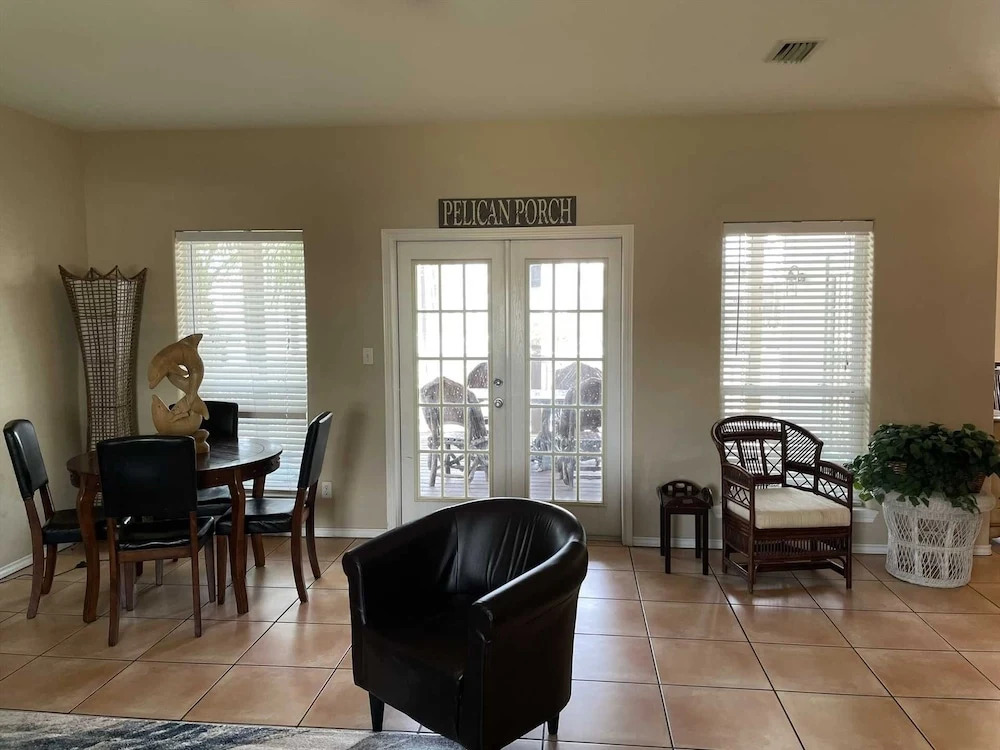 126 E Pike 4 Bedroom Home by RedAwning