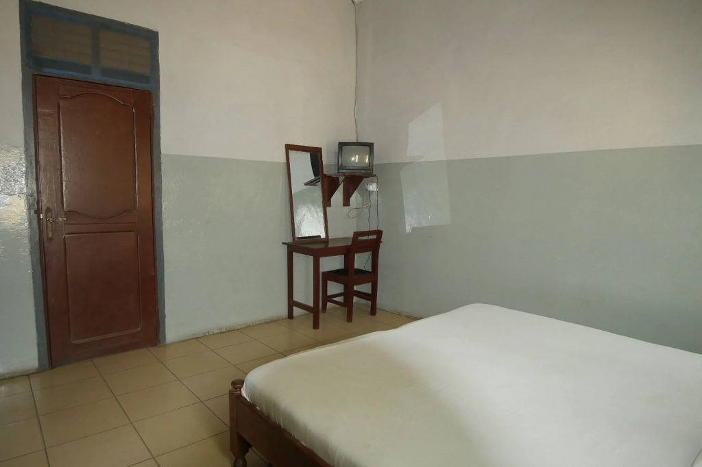 St. Sam Hotel Kamusi
