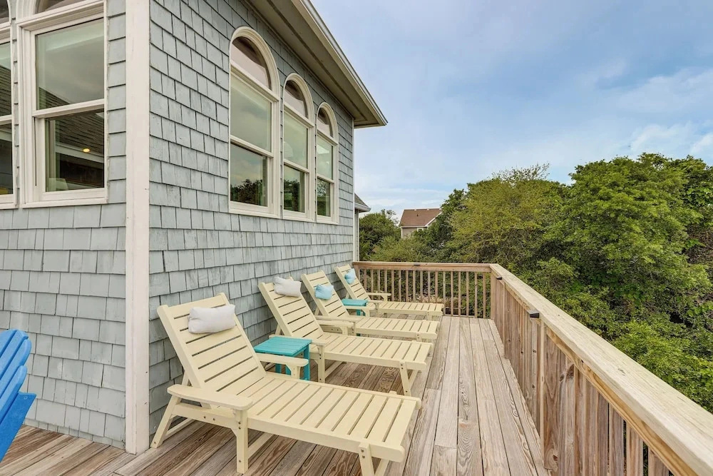 Walk to the Beach! 5BR Outer Banks Home