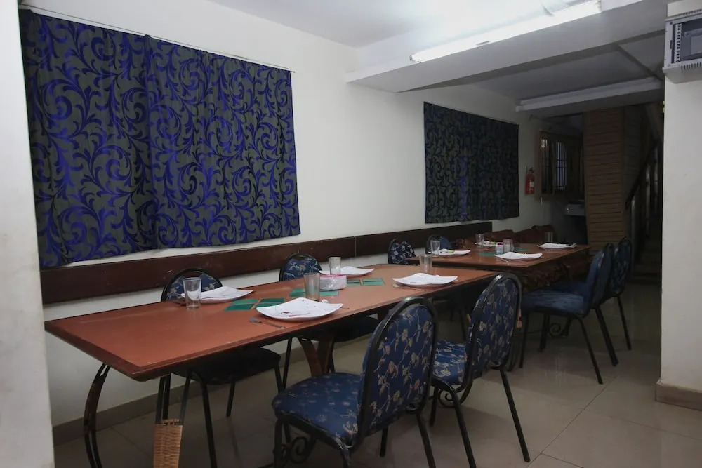OYO 5108 The Retreat Hotel