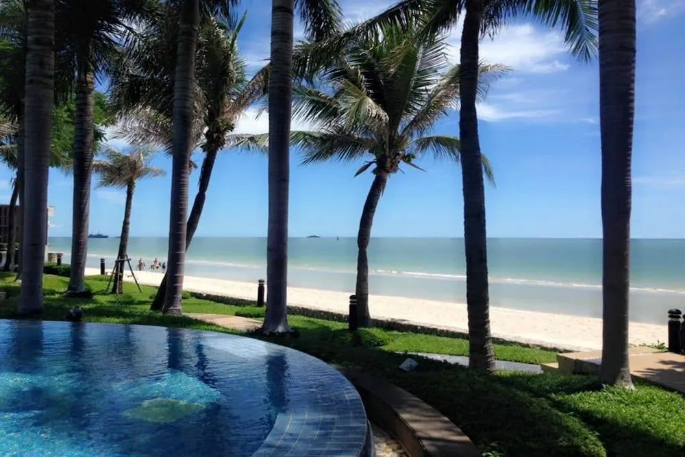Baan San Ploen Condominium by Renvio