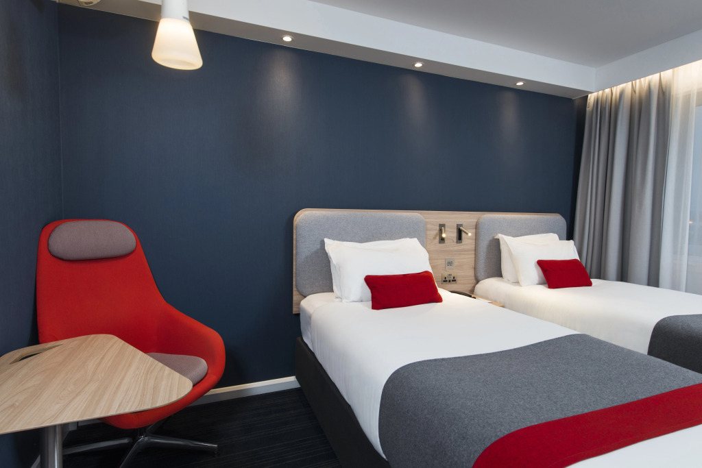 Holiday Inn Express London Luton Airport by IHG