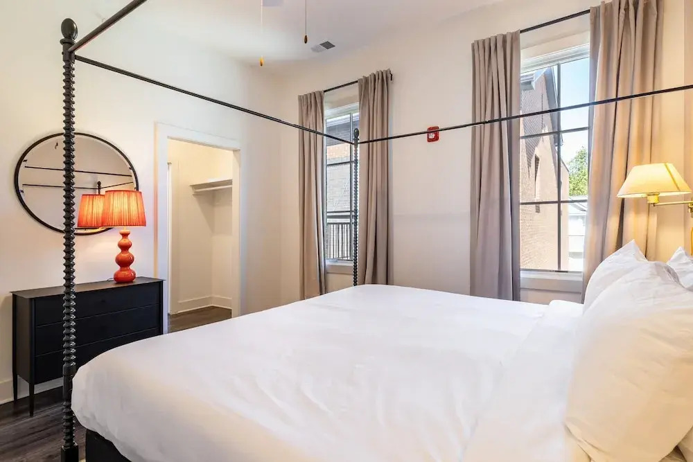 The Magnolia 10 - Avantstay Germantown w Private Balcony