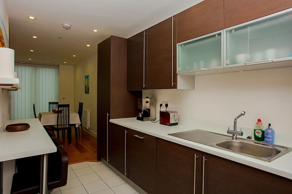 Beautiful 3 Bed Penthouse with Gym