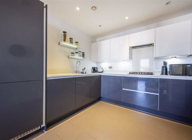 Teddington Two Beds by Vantage Apartments