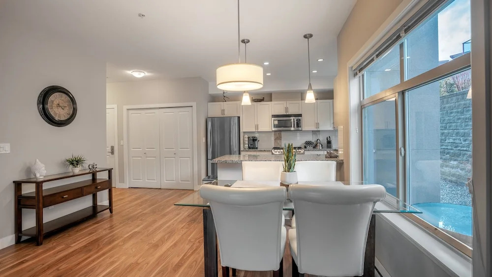 Fabulous Condo at Five Star Resort #209