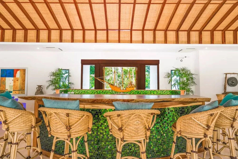 3 Bedroom Pure Luxury Lipa Noi