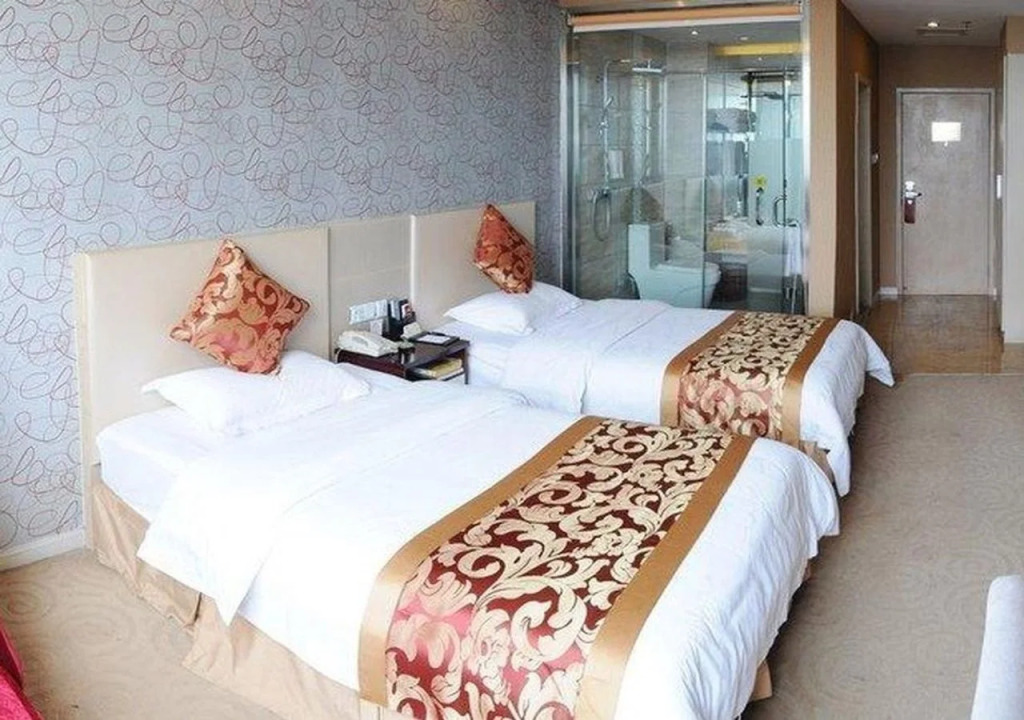 Rayne Holiday Hotel