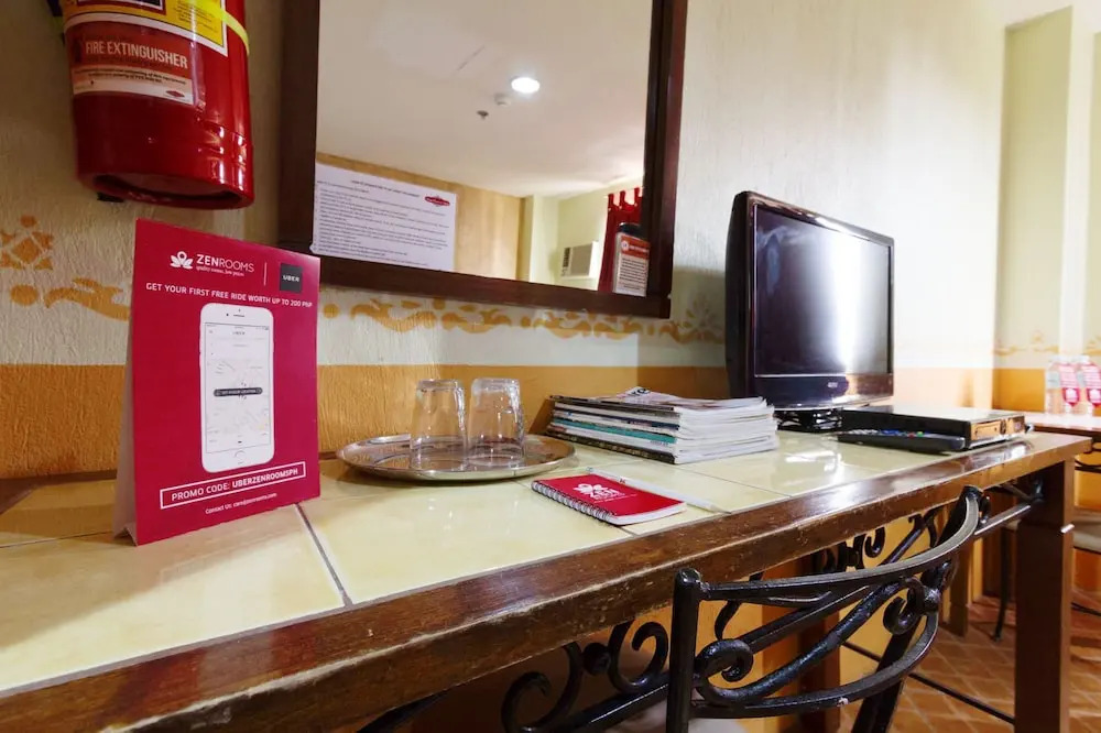 ZEN Rooms A. Villalon Drive