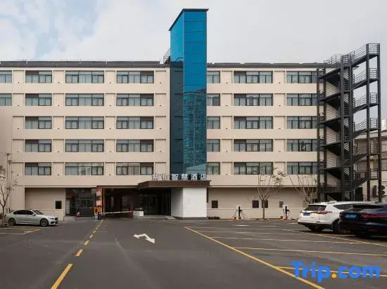 Red River Water Town Zibo Smart Hot Spring Hotel in Mile City Center