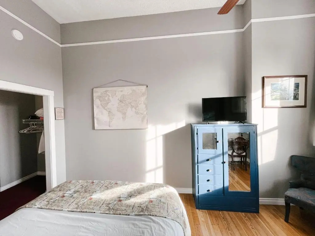 Northside School Bed & Breakfast