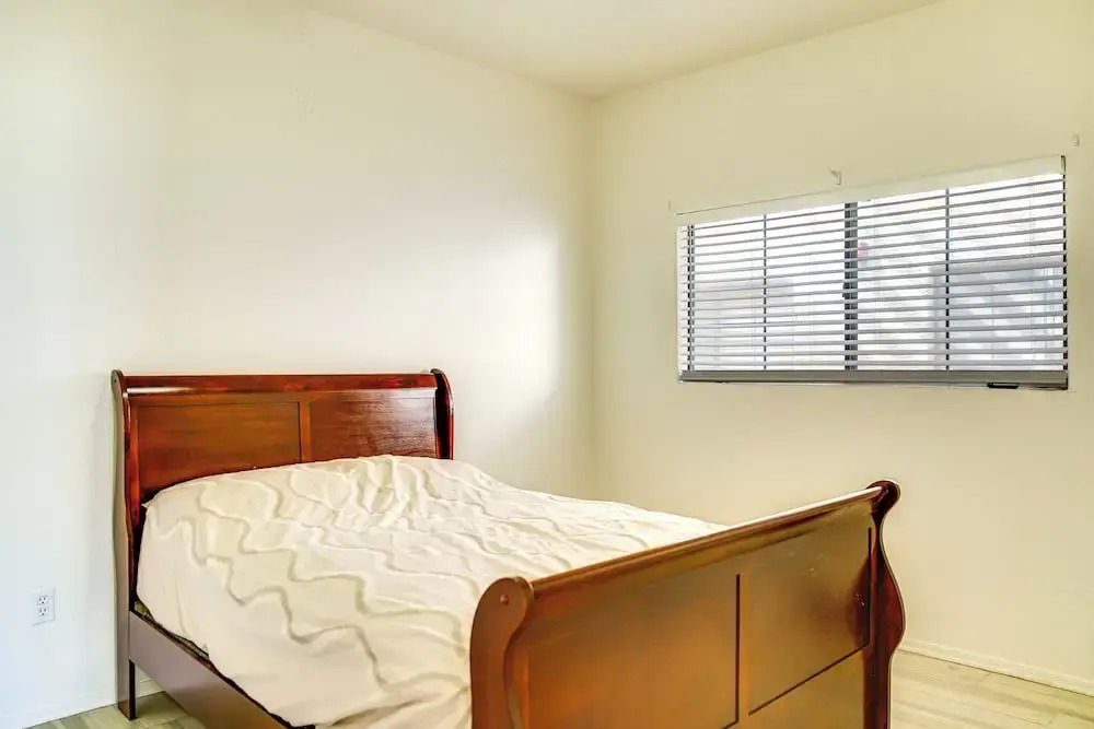 Unwind Poolside! Condo 1 Mi to South Mountain Park