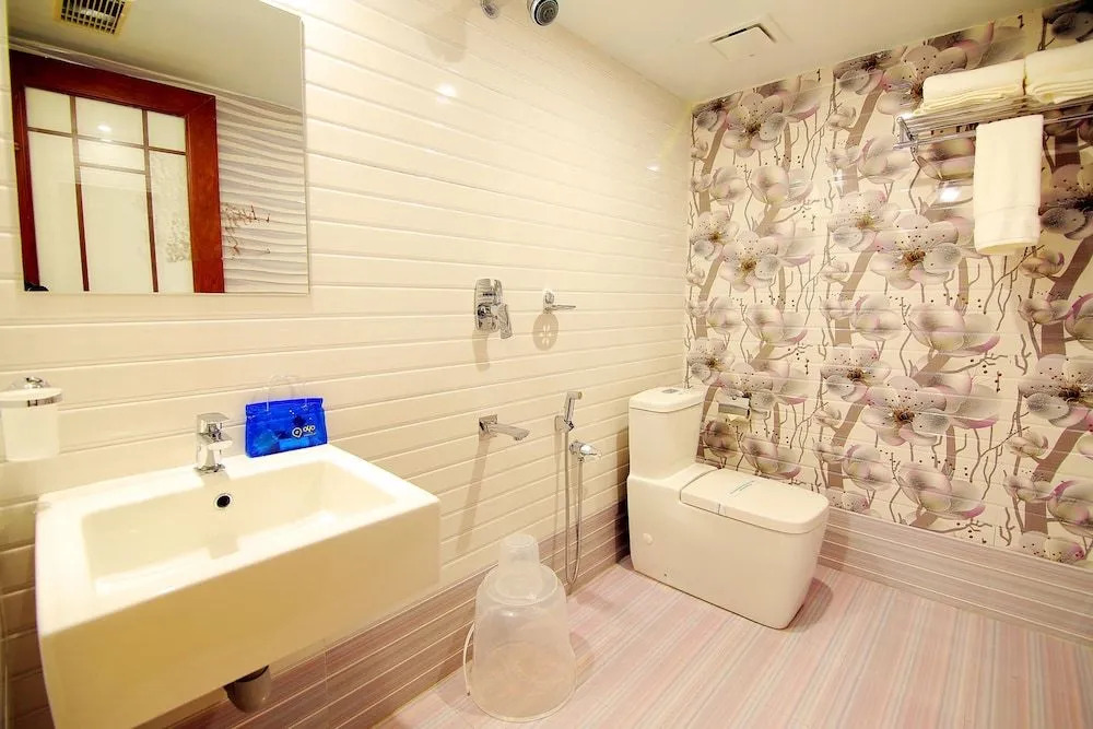 Hotel A J Park