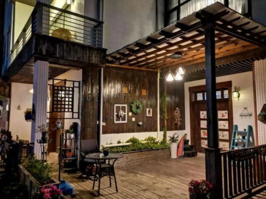 Liuniange Boutique Hostel