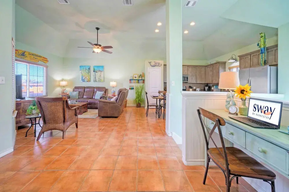 Communal Pool, Beach Gear & Prime Location Near Port Aransas Beaches Salty Seas by Avantstay