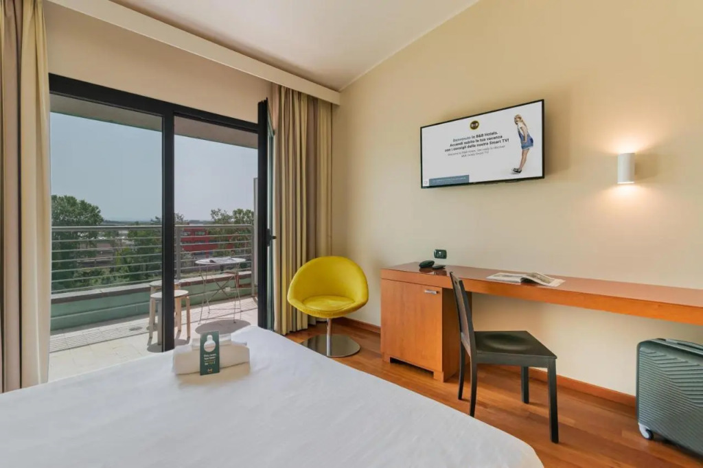 B&B HOTEL Pisa Airport