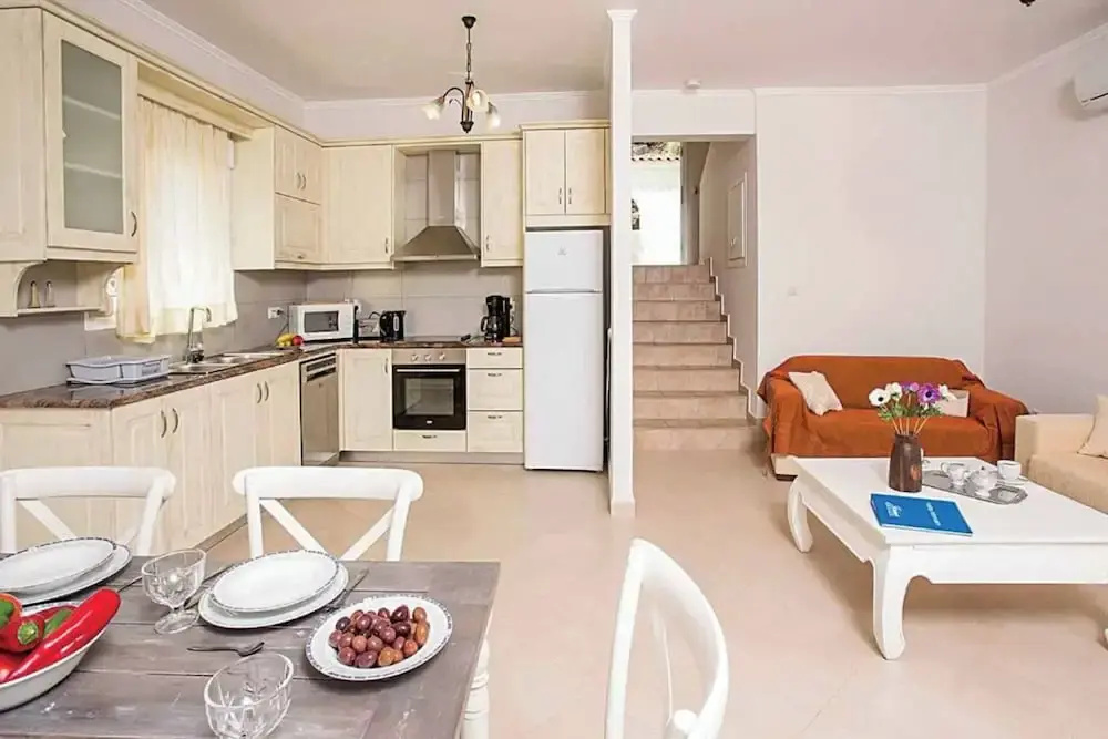 Villa Elena Costa