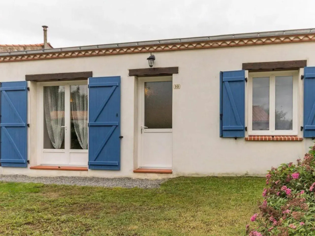 Gîte familial avec jardin clos, à 25 km de Nantes, WiFi, vélos et jeux pour enfants. - FR-1-306-953