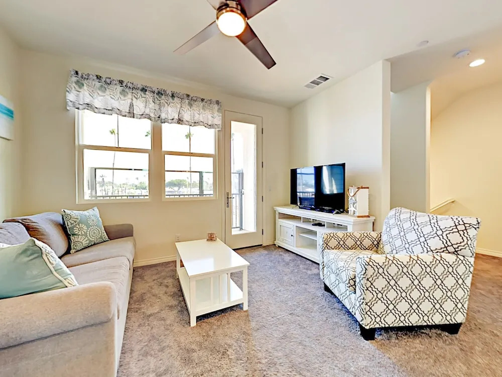 Brand-new 2BR w/ Balcony, Near Beach 2 Bedrooms 2.5 Bathrooms Townhous
