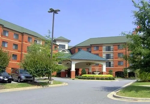 Courtyard Hickory