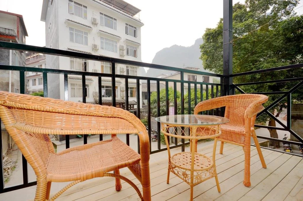 Shanshan gap Year Hotel