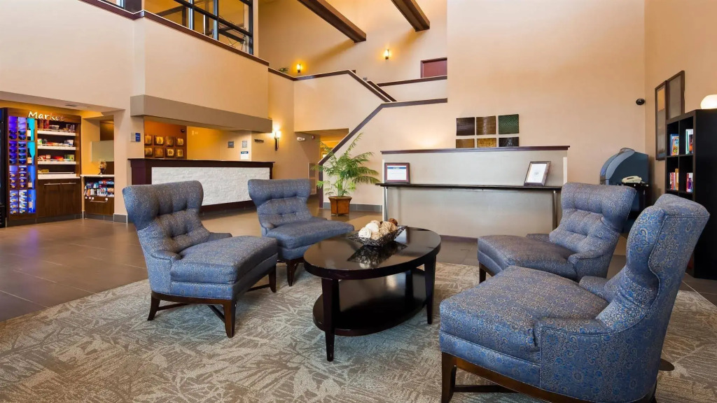 Best Western West Towne Suites