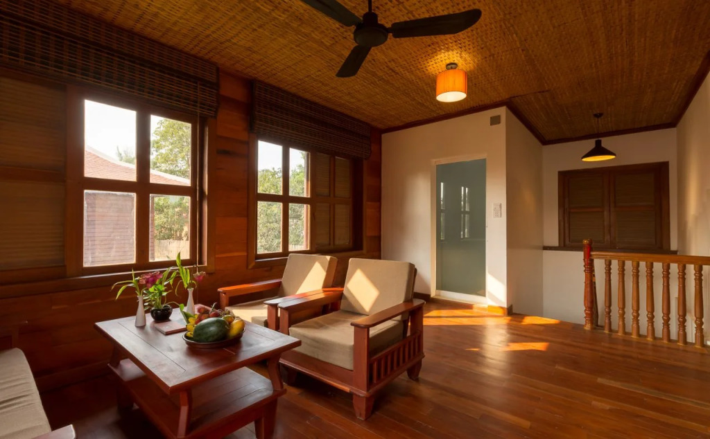 Wooden Residence Villa