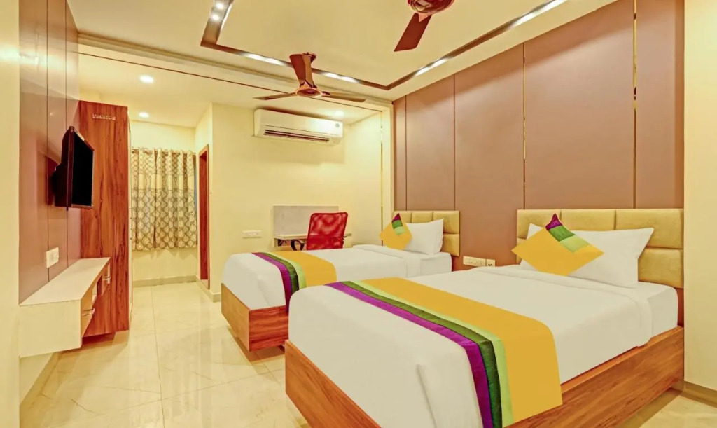 Itsy Hotels Sri Sai Grand Inn Near MG Road & PVP Mall