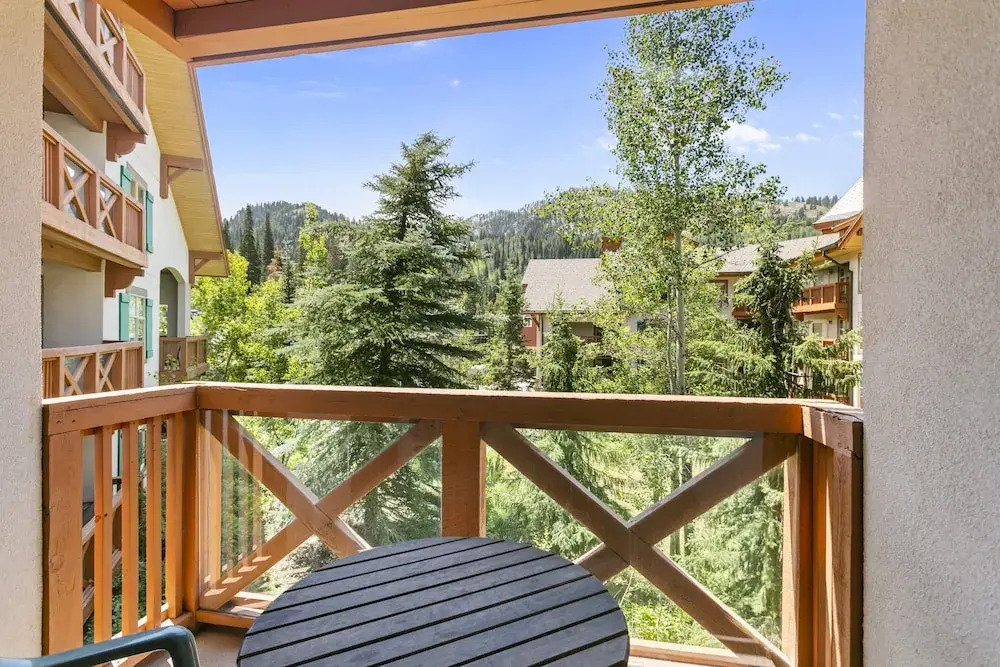 Powderhorn Lodge Deluxe Condos - Solitude UT