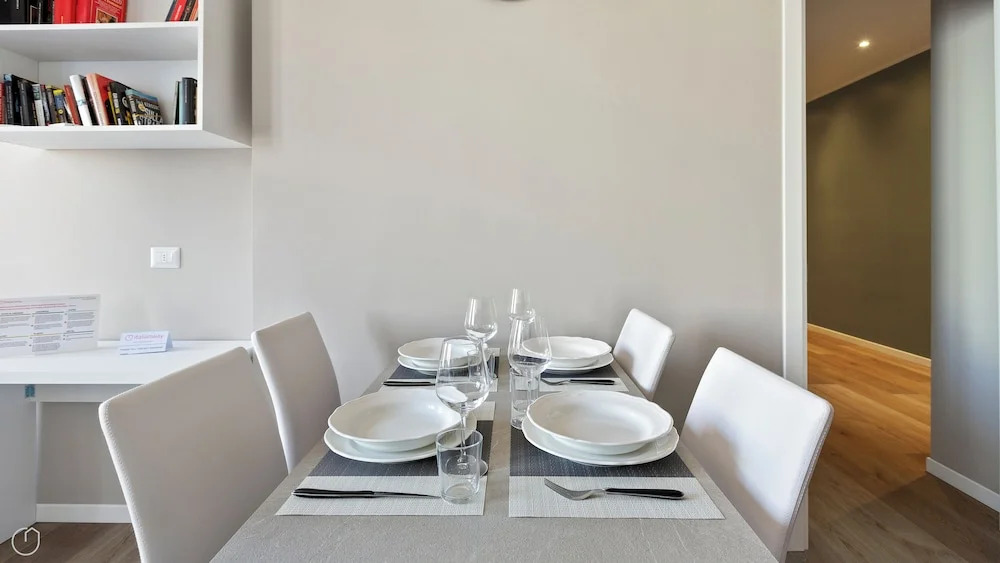 Italianway - Largo Allegri 4