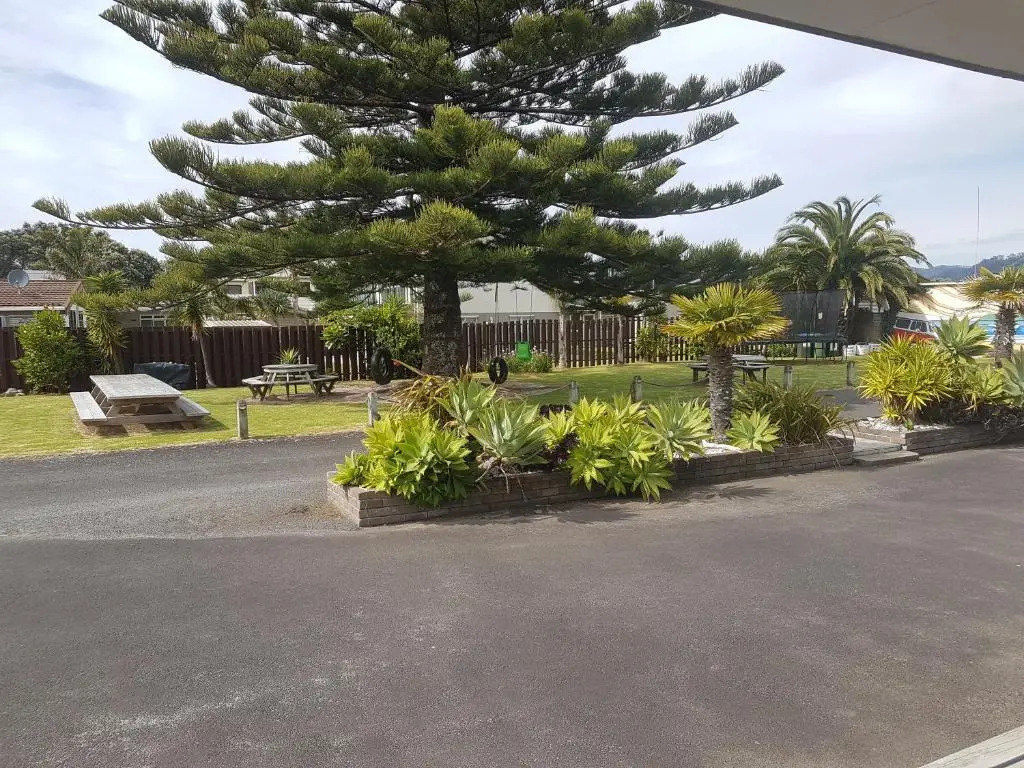 Beaches Motel